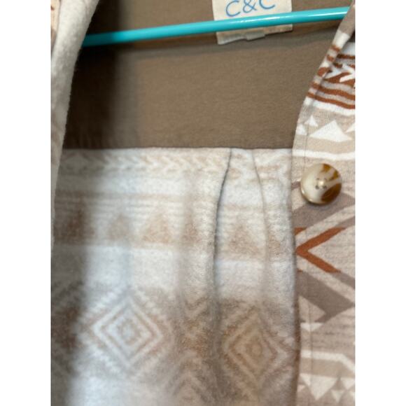 C&C California Shacket Women's Size XS Aztec Fleece Grey Tan White Button-Up - Picture 5 of 6
